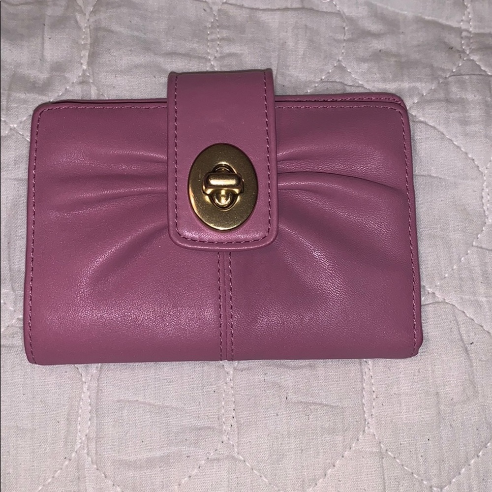 Coach wallet used without tags